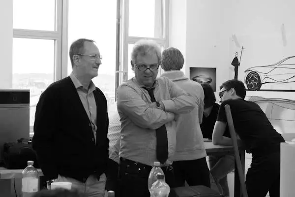 “致敬工業設計師”——(草圖、效果圖、手板、生產)設計過程展示(圖20)