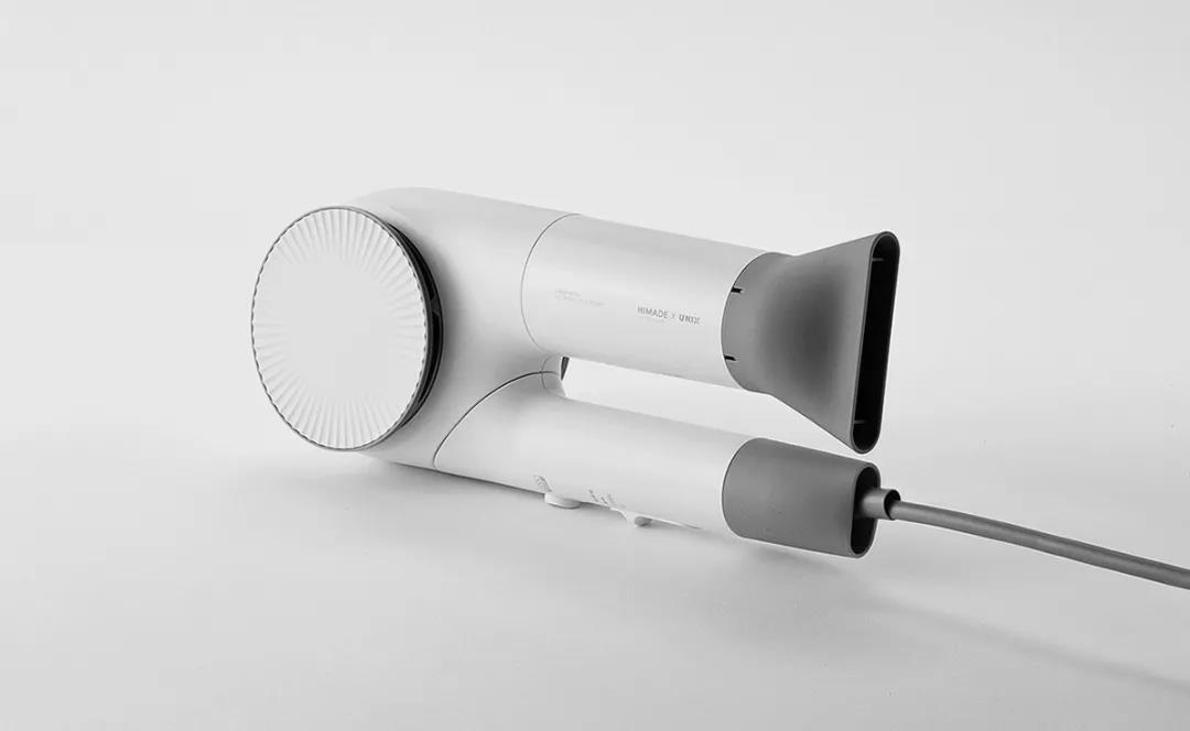 3-20050G05402617.jpg 產(chǎn)品背后的——“超級草圖”(圖17)