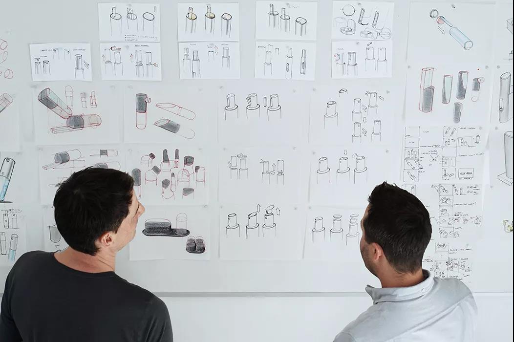 3-20050G05403312.jpg 產(chǎn)品背后的——“超級草圖”(圖38)